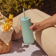 Načítať obrázok do zobrazovača galérie, Fellow Carter Cold Tumbler/Insulated Mug 473ml so slamkou/Rôzne farby