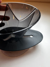 Načítať obrázok do zobrazovača galérie, Hario V60 One Pour Dripper Mugen čierny/V zľave