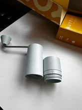 Načítať obrázok do zobrazovača galérie, Nuttii G1S Panacle Goose/Ručný mlynček v pastelových farbách /Štartovací mlynček