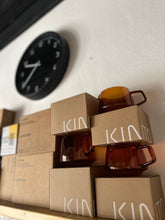 Načítať obrázok do zobrazovača galérie, Kinto Sepia sklenený dekanter/Jantárová žltá 750ml a 430ml
