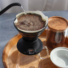 Načítať obrázok do zobrazovača galérie, Hario Immersion Switch Dripper V60-02 keramický čierny+ filtre