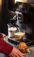 Načítať obrázok do zobrazovača galérie, Gaggia Magenta Milk/Automatický kávovar čierny