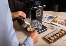 Načítať obrázok do zobrazovača galérie, Gaggia Magenta Plus/Automatický kávovar čierny