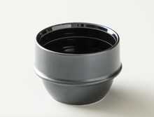 Načítať obrázok do zobrazovača galérie, Origami cupping miska 200 ml – biela a čierna