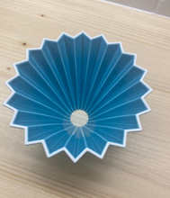 Načítať obrázok do zobrazovača galérie, Keramický dripper Origami S/Rôzne farby