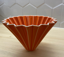 Načítať obrázok do zobrazovača galérie, Keramický dripper Origami S/Rôzne farby