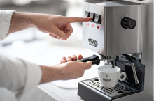 Načítať obrázok do zobrazovača galérie, Gaggia Classic Evo E24 nerezová/Pákový espresso kávovar
