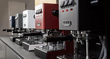 Načítať obrázok do zobrazovača galérie, Gaggia Classic Evo E24 nerezová/Pákový espresso kávovar