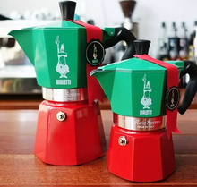Načítať obrázok do zobrazovača galérie, Bialetti Moka Express Italia/Moka konvička 3 a 6 šálok kávy