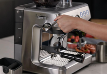 Načítať obrázok do zobrazovača galérie, Sage SES876BSS Barista Express Impress /Pákový kávovar s mlynčekom nerez / strieborný