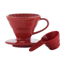 Načítať obrázok do zobrazovača galérie, Hario keramický dripper na kávu V60-01/Biely a červený