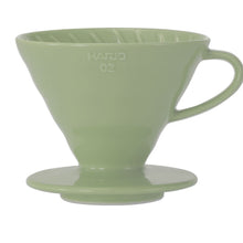 Načítať obrázok do zobrazovača galérie, Hario V60-02 Keramický dripper+ 40ks filtrov farebné