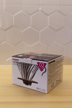 Načítať obrázok do zobrazovača galérie, Hario V60-02 dripper oceľový a kovový