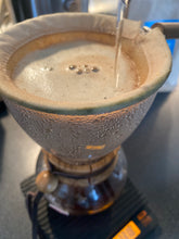 Načítať obrázok do zobrazovača galérie, Hario Drip Pot Olive Wood/1 šálka/240ml