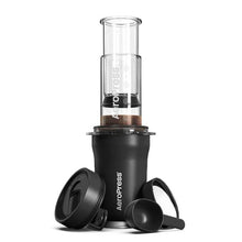 Načítať obrázok do zobrazovača galérie, AeroPress Go Plus Coffee Maker čierny
