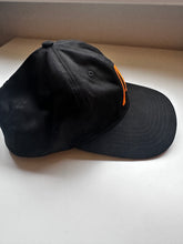 Načítať obrázok do zobrazovača galérie, Čierna šiltovka AITU nová
