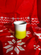 Načítať obrázok do zobrazovača galérie, Loveramics Hutch Tasting Cup 80ml/Limetkovo-biely/Výstavný kus v zľave
