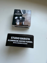 Načítať obrázok do zobrazovača galérie, Studio Barista magnetický nadstavec na páku – 6 a 8 magnetový funnel

