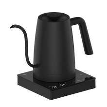Načítať obrázok do zobrazovača galérie, Hario Lyra Electric Kettle 800 ml Black/Konvica elektrická čierna
