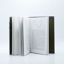 Načítať obrázok do zobrazovača galérie, The Physics of Filter Coffee by Jonathan Gagné /Kniha o filtrovanej káve
