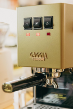 Načítať obrázok do zobrazovača galérie, Gaggia New Classic Evo/Pákový espresso kávovar/Rôzne farby
