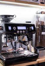 Načítať obrázok do zobrazovača galérie, SAGE BES980BTR-Pákové espresso-Automatický kávovar-Čierny matný
